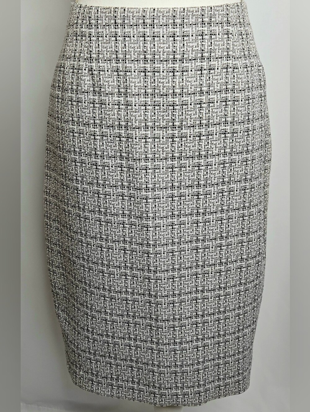 Black Label by Evan-Picone Textured Tweed Pencil Skirt Black White Size 8 NWOT